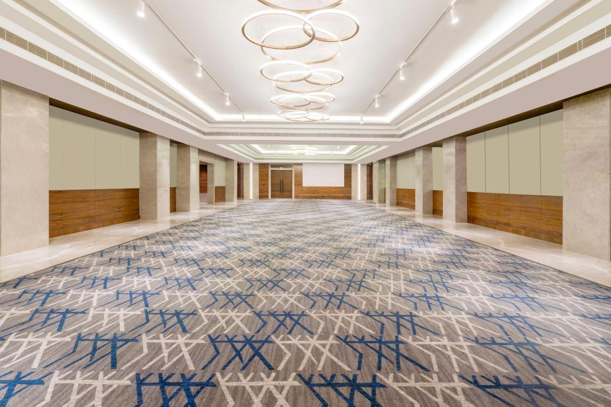 Radisson Hotel Vrindāvan Esterno foto