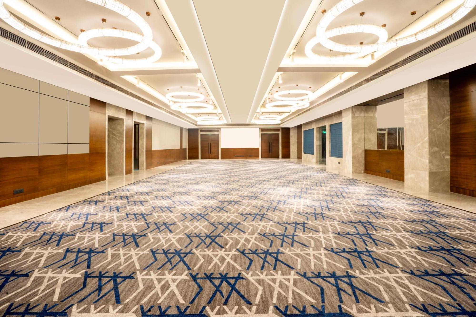 Radisson Hotel Vrindāvan Esterno foto