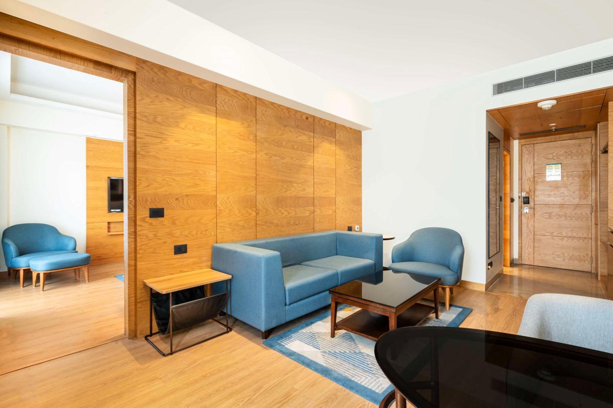 Radisson Hotel Vrindāvan Esterno foto